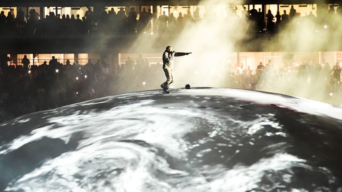 Rusia mohon koncertet e Kanye West, pavarësisht biletave të shitura