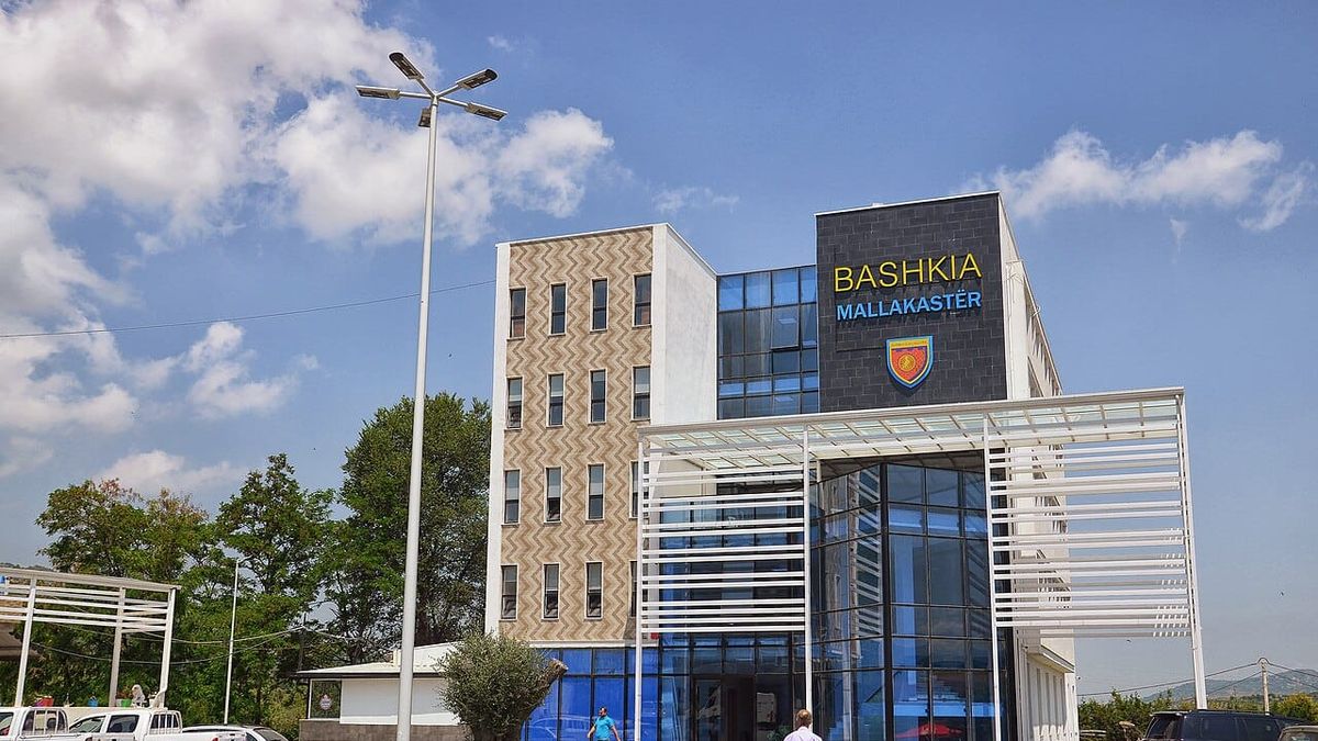 Ballsh, Mallakastër, Albania 2019 04 – Municipality Hall