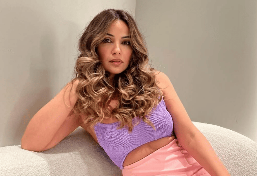 Mimoza Shkodra shkëlqen në paraqitjen e fundit me fustan unik