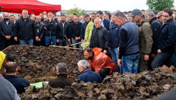 Lamtumira e fundit për Egzon dhe Nafije Bogujevcin në Pozheran