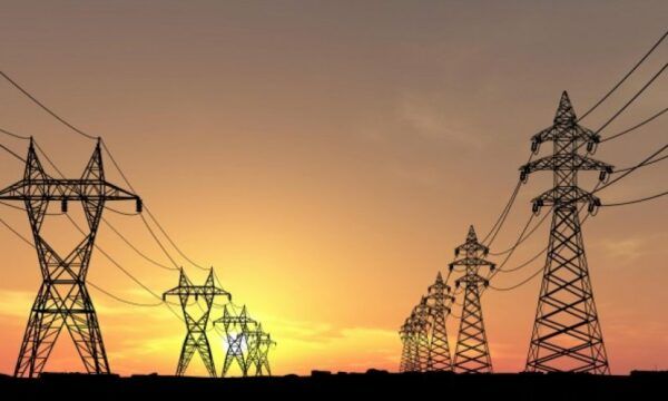 Kosova shënon rekord negativ në energji dhe trefishon importin e rrymës