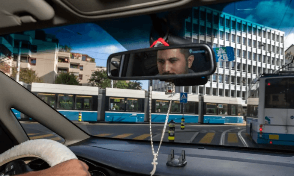 Shoferët e Uberit në Zvicër sfidohen nga fitimet e ulëta