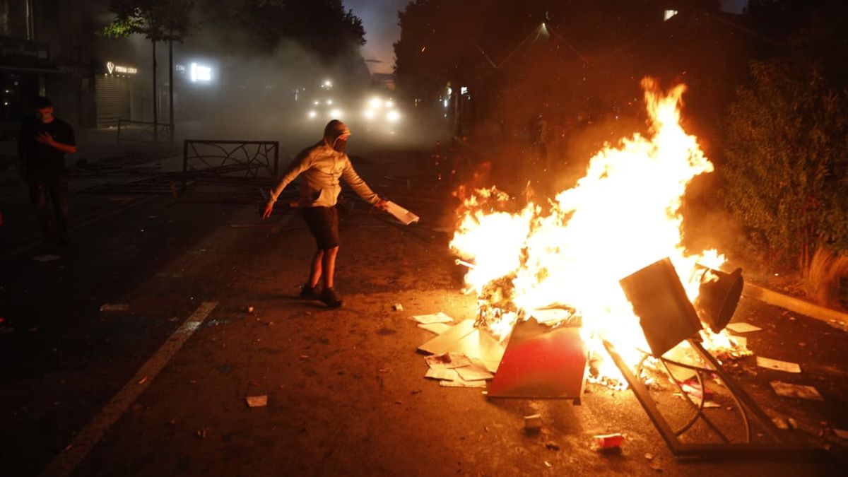 Protesta e studentëve në Tiranë zgjas 9 orë, mbi 40 të shoqëruar dhe një i plagosur rëndë