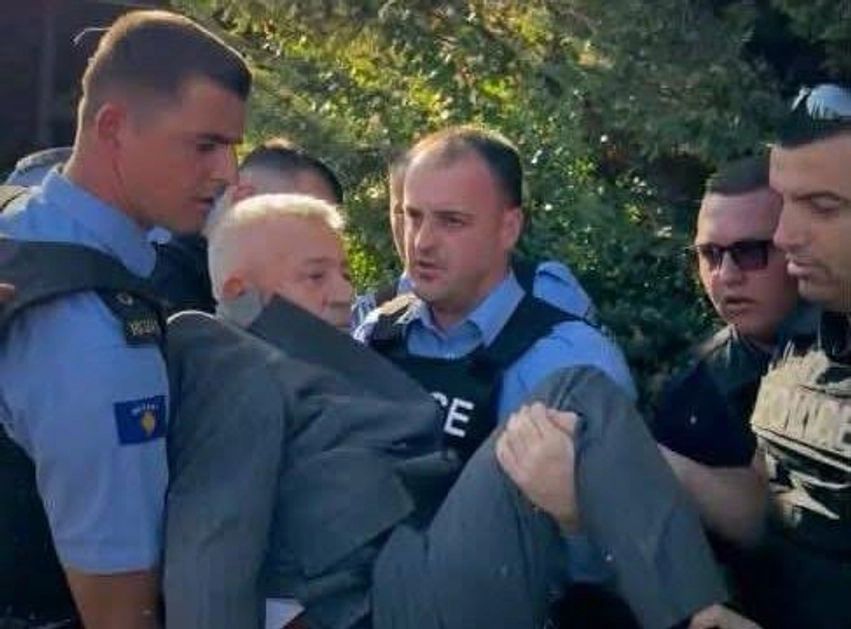 Lirohen nga paraburgimi Fadil Zogaj dhe Ekrem Selimi