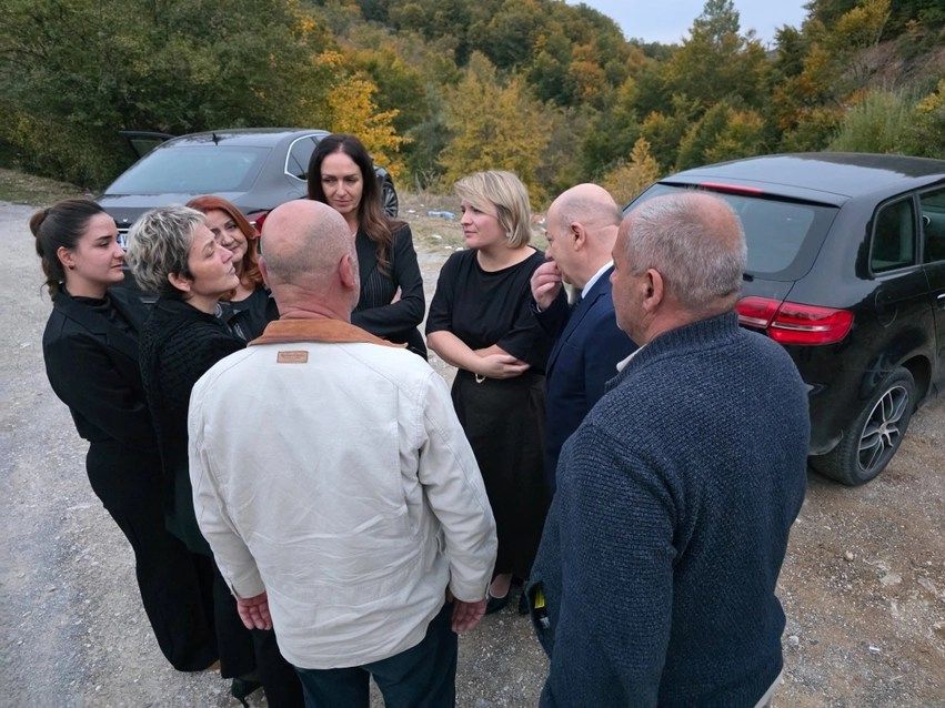 Autoritetet serbe ndalojnë delegacionin e Kosovës në kufi gjatë udhëtimit drejt Preshevës