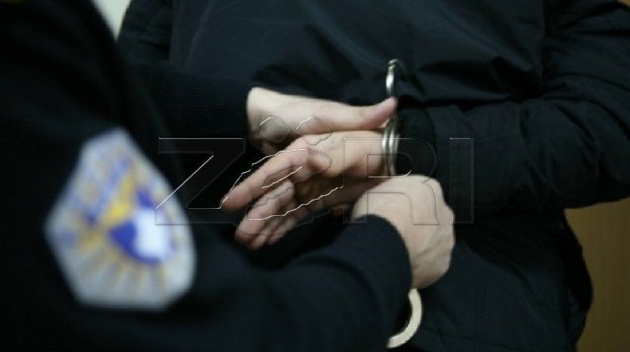 Ndalimi i një personi për ryshfet e zbulim informatash zyrtare për prona