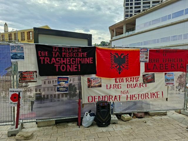 Protestë e re e qytetarëve në Vlorë kundër Muzeut Hebraik