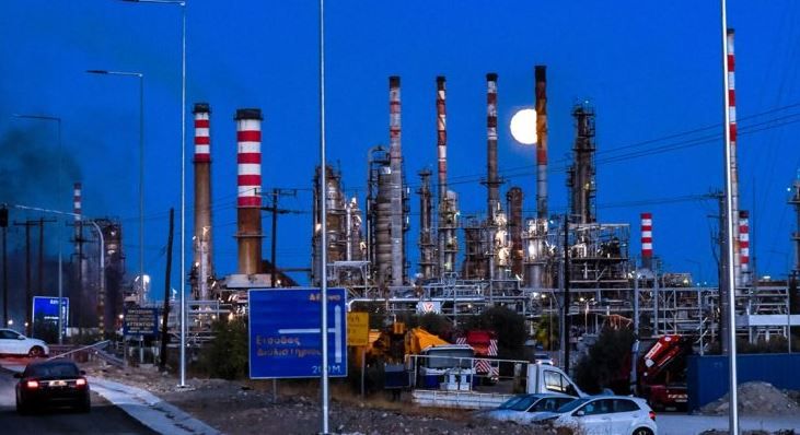 Bilanci tragjik nga shpërthimi në rafinerinë e Greqisë arrin në dy viktima