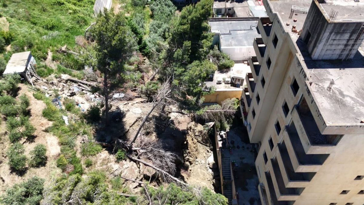 Rreziku nga rrëshqitja e kodrës së Currilave në Durrës