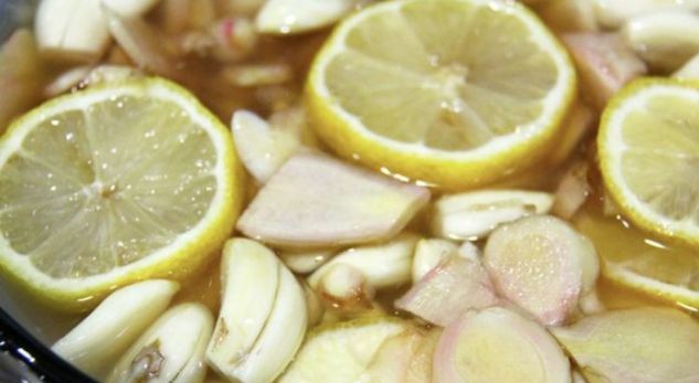 Hudhra dhe limoni si kurë për pastrimin e enëve të gjakut