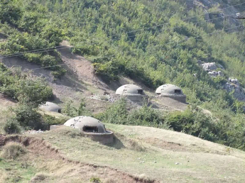 Sekreti i bunkerëve të regjimit komunist në Shqipëri