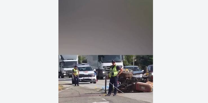 Këndi i humorit: Ndalesa e policëve dhe përgjigja