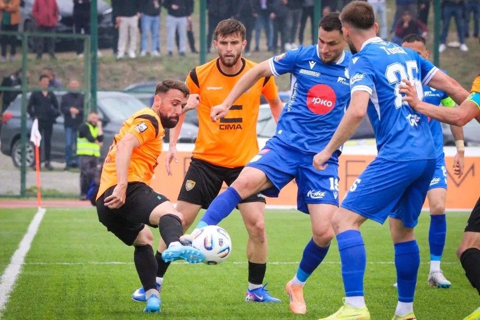 Superliga e Kosovës rinis me dy sfida dhe derbin në Suharekë