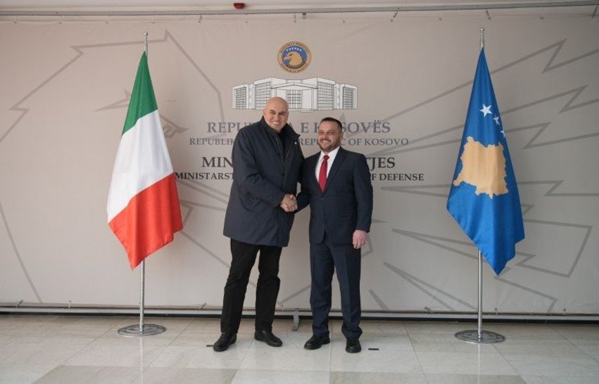 Italia shqyrton vendosjen e radarëve ushtarakë në Ballkan