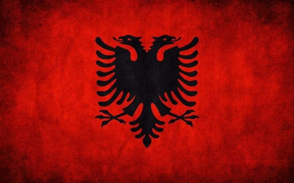 Kërcënimet ndaj institucioneve shtetërore rihapin debatin mbi sigurinë