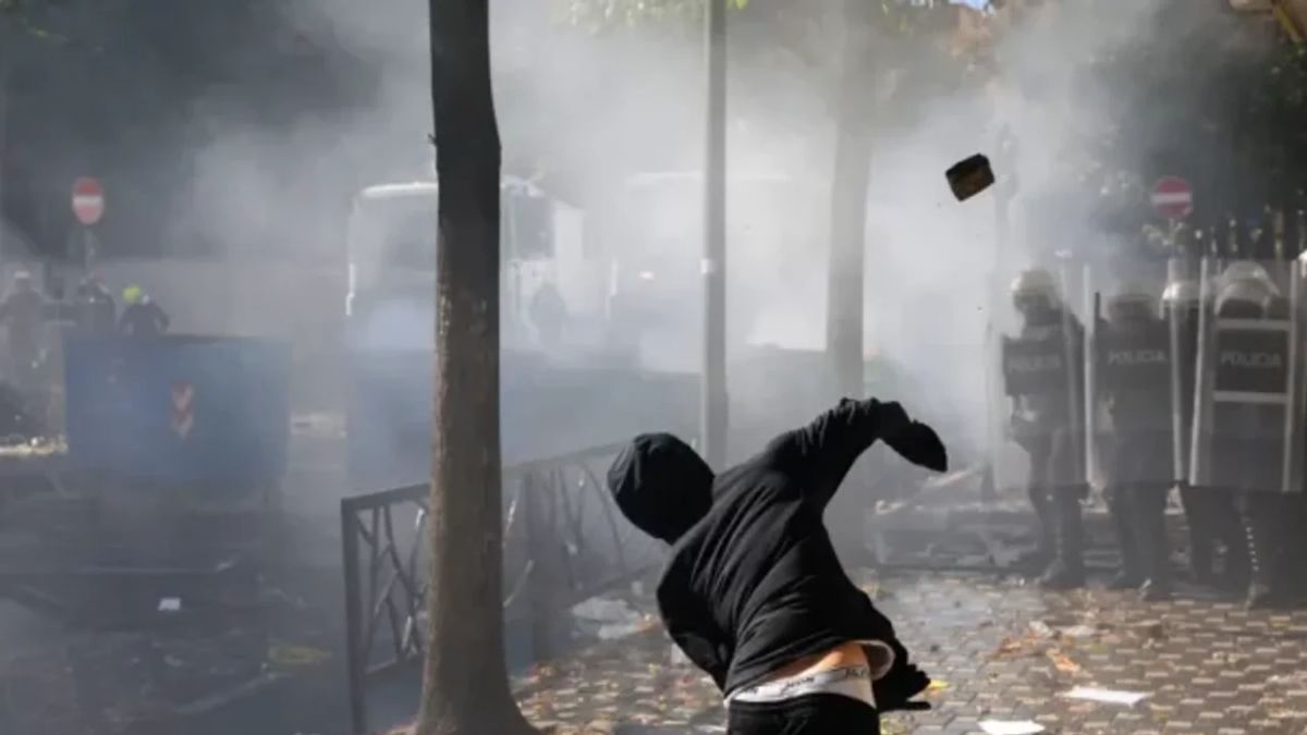 Partia Socialiste paralajmëron përgjegjësi për dhunën në protestë