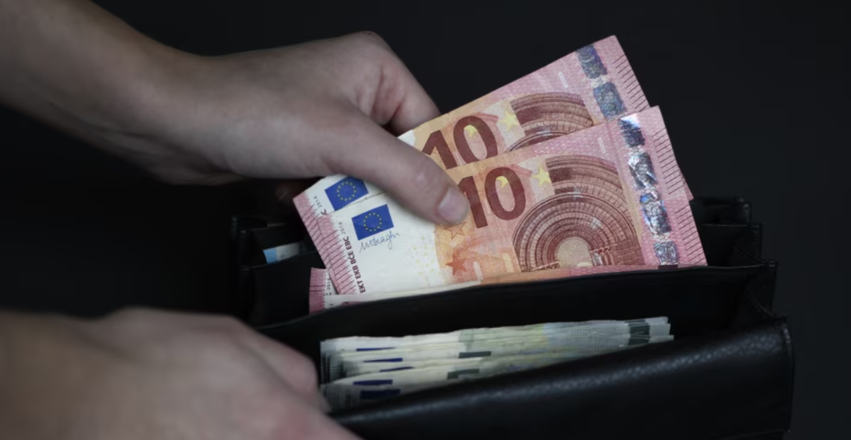 Paga minimale në Kosovë mbetet ende e tatuar për punëtorët