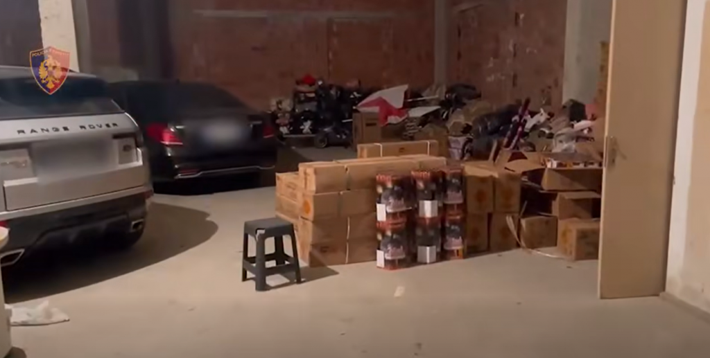 Operacioni "Fireworks": 344 kuti me lëndë piroteknike sekuestrohen në Tiranë