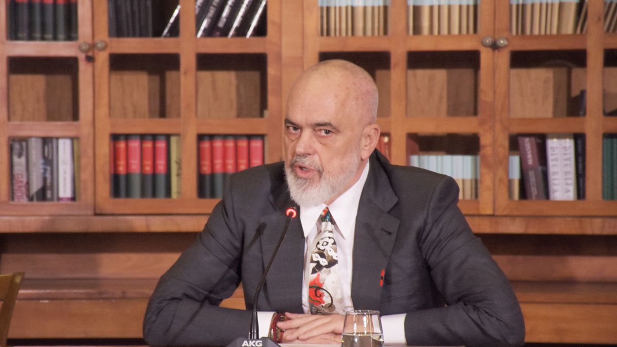 Mungesa e reflektimit nga Rama rrezikon thellimin e krizës politike